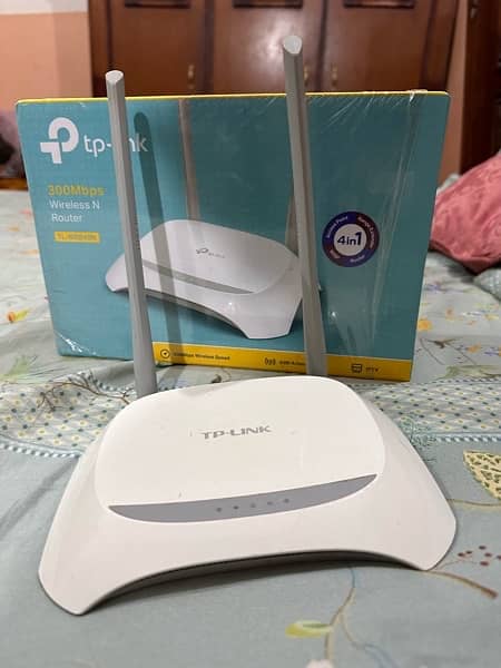 Tp-Link TL-WR840N 300Mbps Wireless N Router  Tp link 0