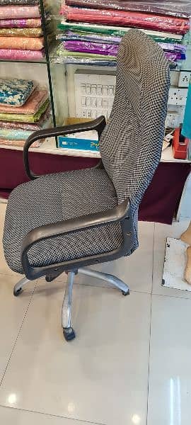 Office Chair for sale in Islamabad 3