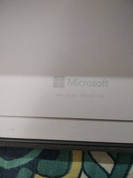 Microsoft surface pro 7 corei7 10thgen 16gbram 256ssd with keyboard. 2