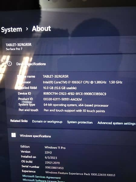 Microsoft surface pro 7 corei7 10thgen 16gbram 256ssd with keyboard. 7