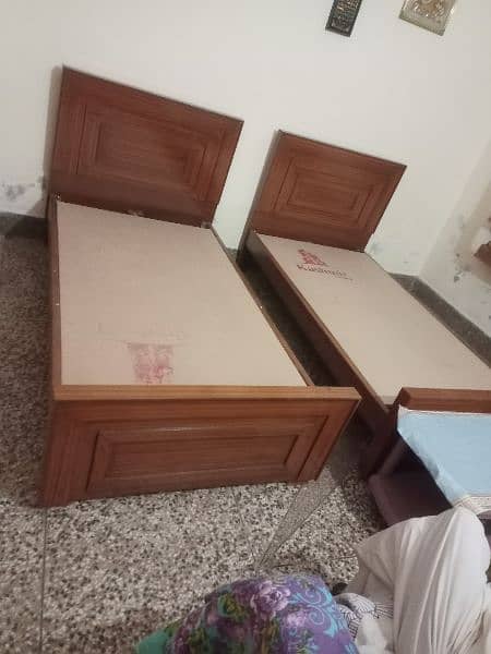 single bed size 3.5*6.6 10 sall guarantee home delivery fitting  free 4