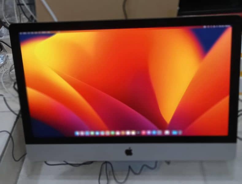 iMac Retina 5K 27" 2020 Core i5 with 4GB Graphic Card 12