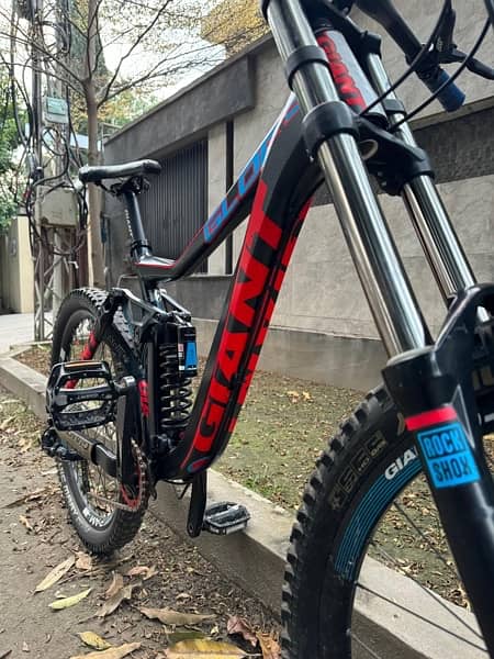 Vtt dh giant glory 2 hot sale