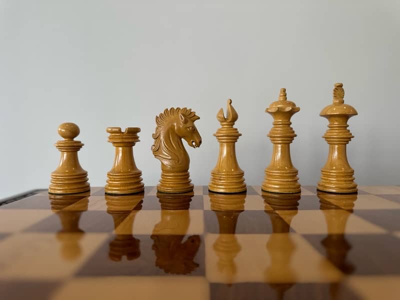 luxury wooden chess 7