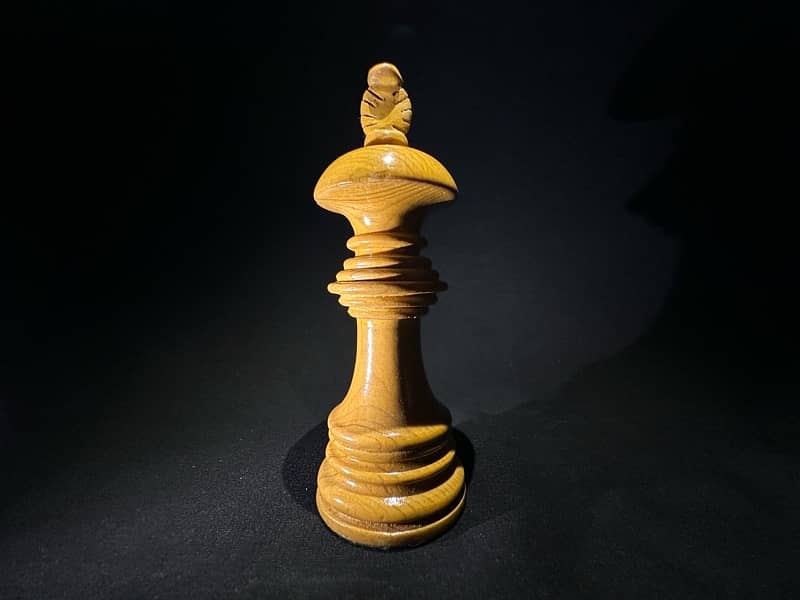 luxury wooden chess 11
