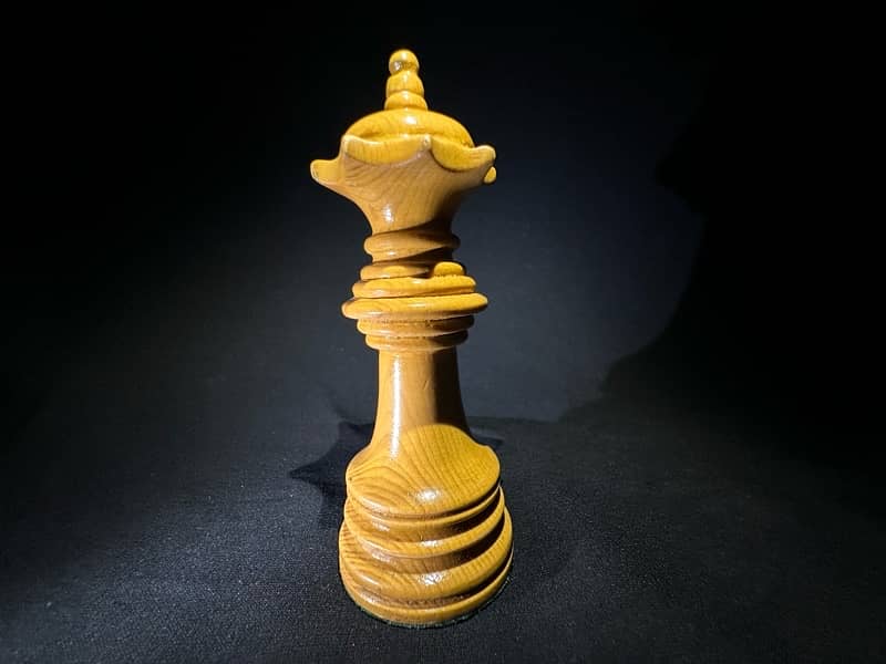 luxury wooden chess 15