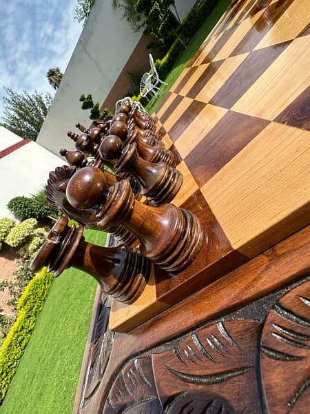 luxury wooden chess 18