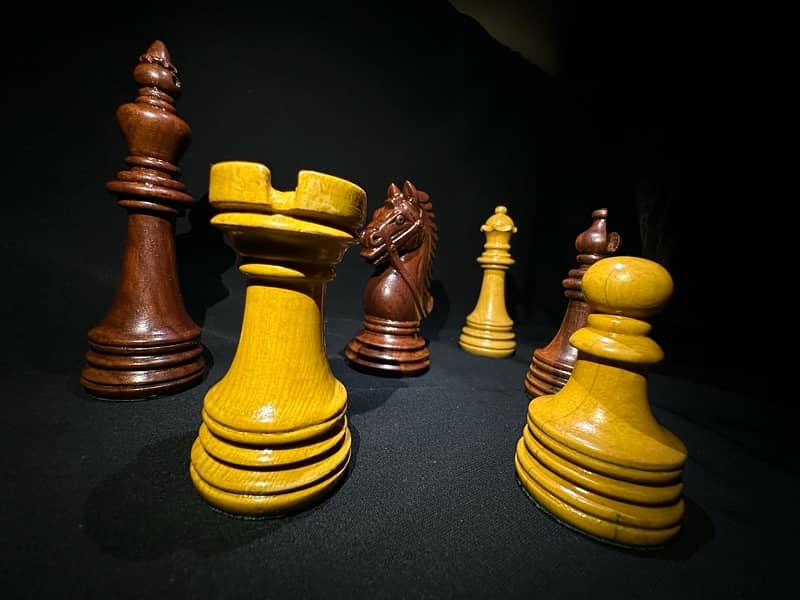 elegant Wooden Chess 4