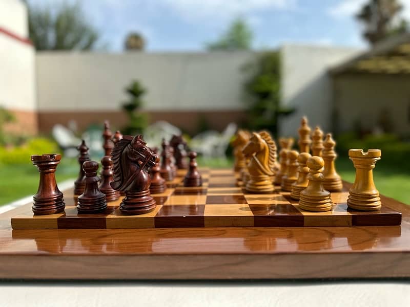 elegant Wooden Chess 8