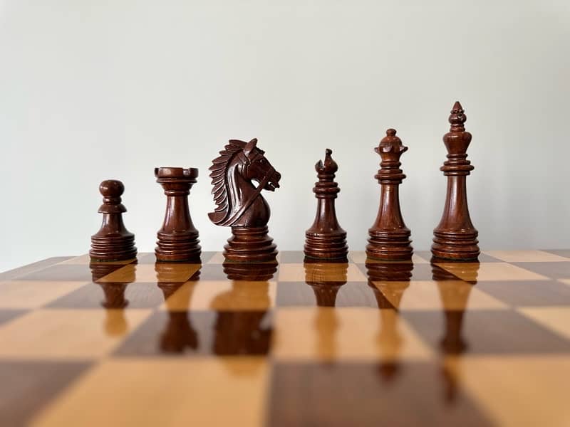 elegant Wooden Chess 17