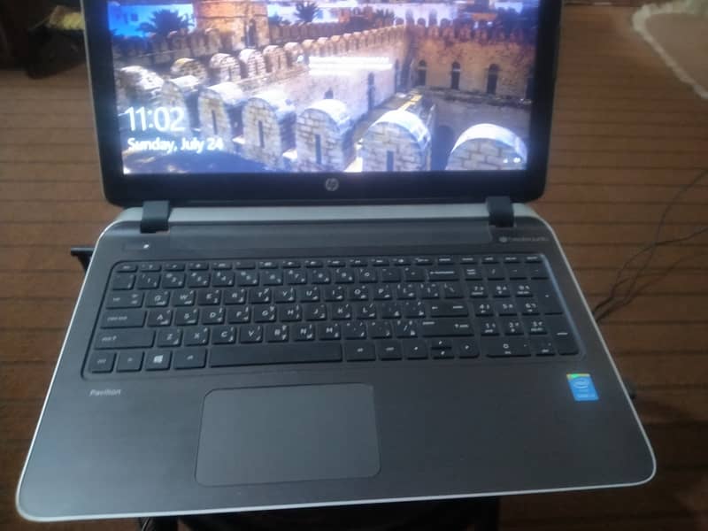 HP Pavilion 15 Notebook PC - i3-4030U 1