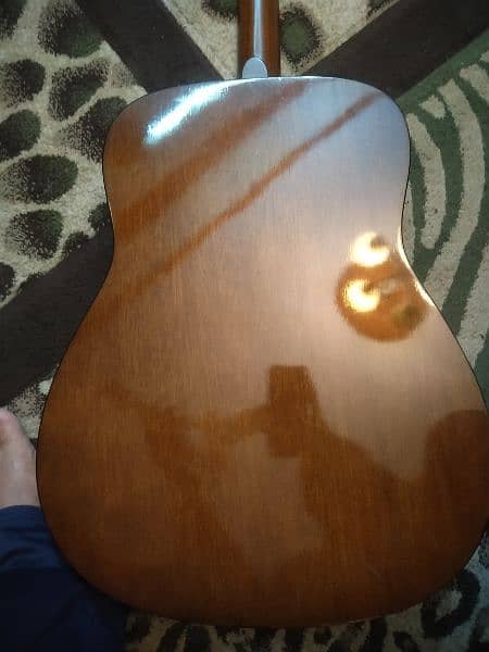 Yamaha Acoustic guitar with 9.5 out of 10 condition for sell 2