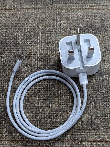 iphone 15 Pro Max Original 20W Charger C to C Original Cable 4