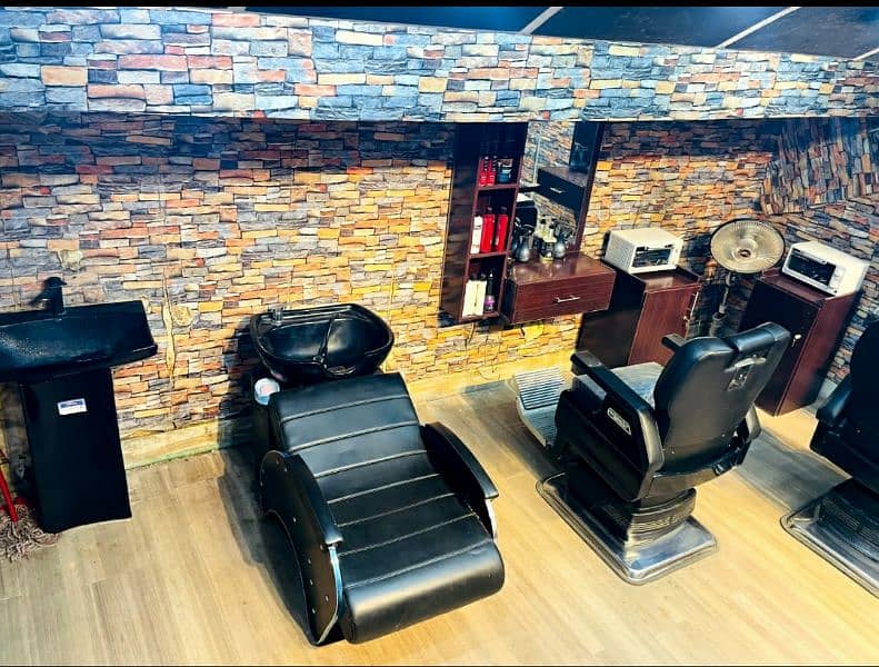 heavy running business for sale "MASTER'S DEN"  HAIR SALON 11