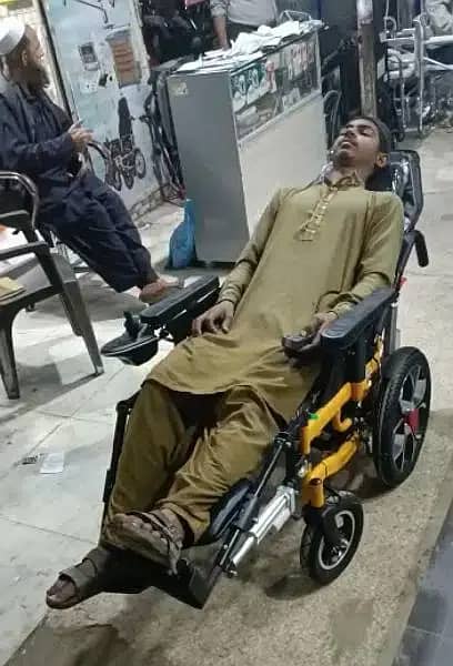 Electric Wheel Chair Full Automatic Chair With Bed Function 1