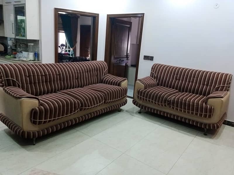 sofa set. 0