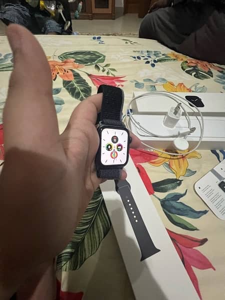 APPLE WATCH SERIES 5 5