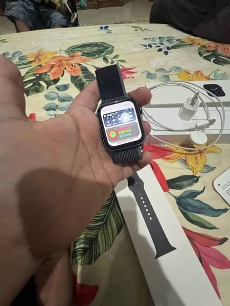 APPLE WATCH SERIES 5 6