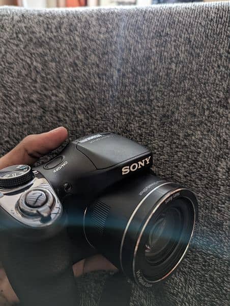 Sony H300 camera 3