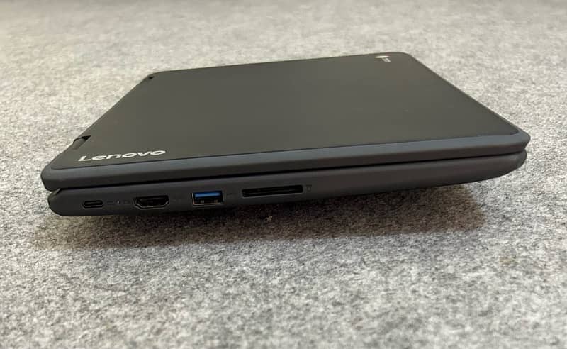 Lenovo 300e chromebook playstore Touchscreen 360x rotatable 4/32gb 8