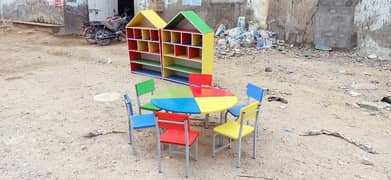 Al Makkah School furniture