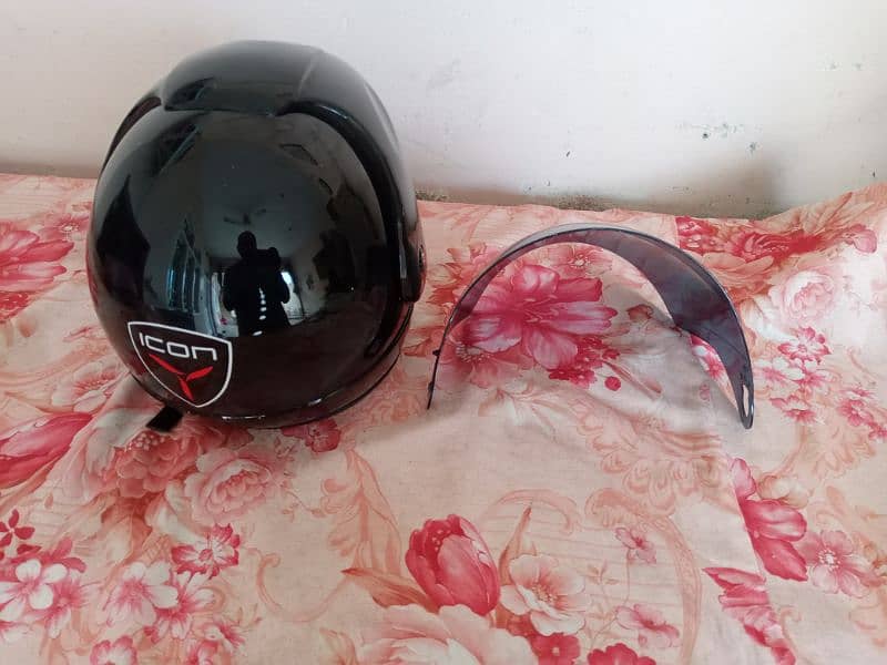 Icon helmet in black color 1