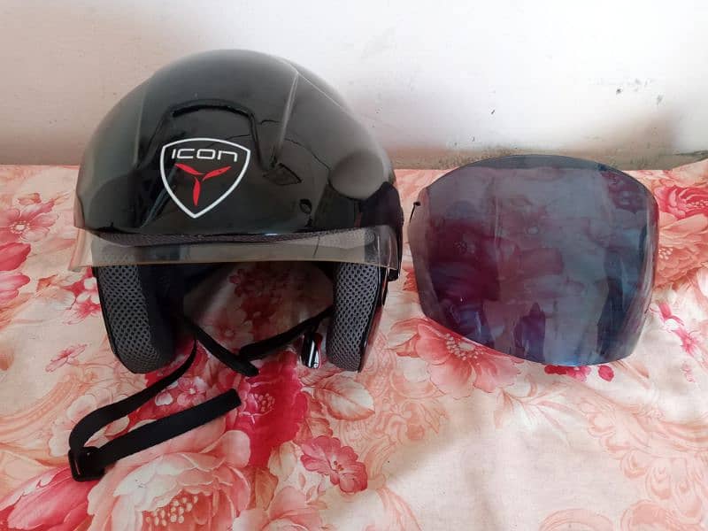 Icon helmet in black color 3
