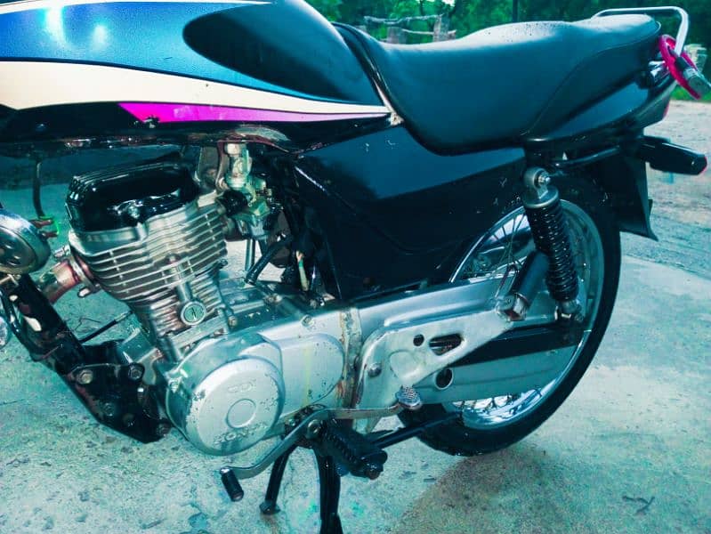 HONDA CG125 DELUX 2006 MODEL FOR SALE 14