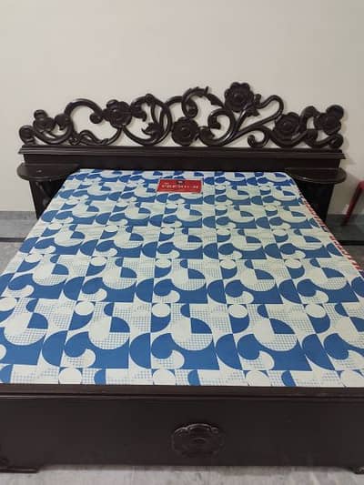 wooden Bad for sale without mattress