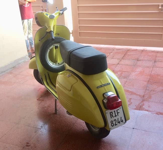 Vespa Superint 2