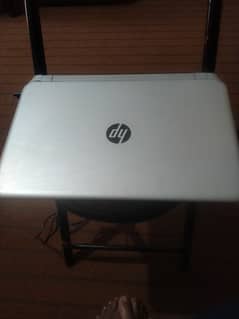 HP Pavilion 15 Notebook PC - i3-4030U 0
