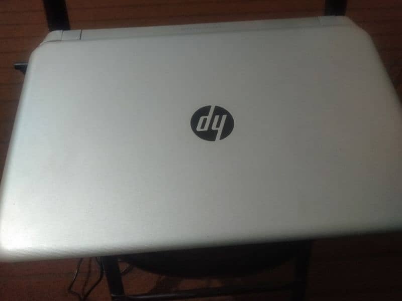 HP Pavilion 15 Notebook PC - i3-4030U 4