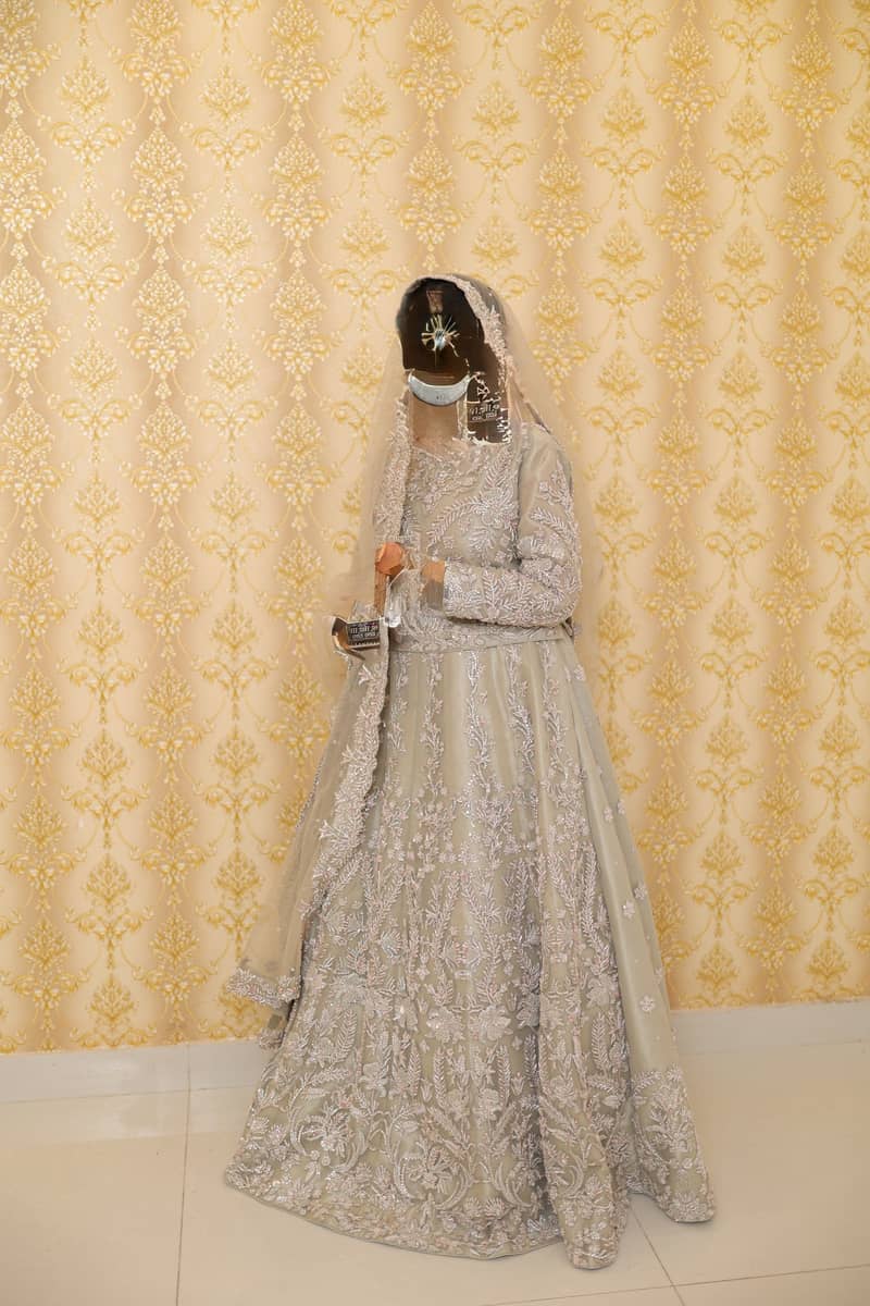 Designer Bridal Walima Lehenga/Maxi/Nikah/Barat/Wedding Dress 2