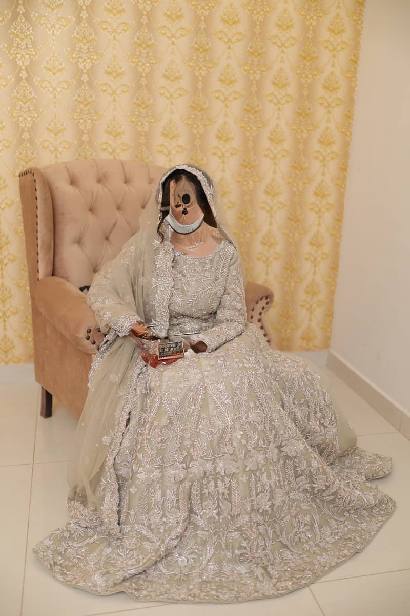 Designer Bridal Walima Lehenga/Maxi/Nikah/Barat/Wedding Dress 4