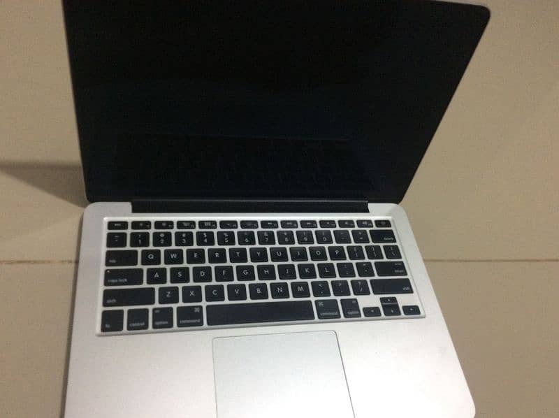 Macbook pro 2014 (broken display) 10