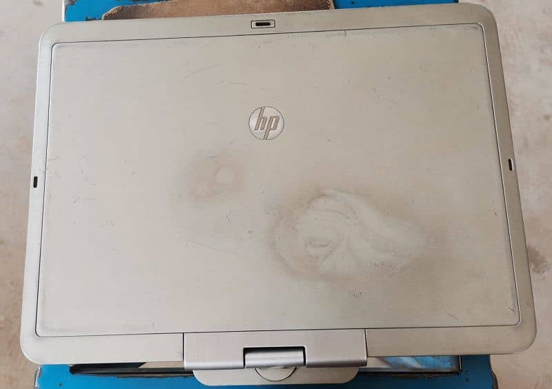 HP laptop core i5 model HP 2760 8gb ddr3 ram 250gb hard touch and type 6