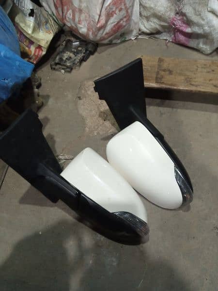 Vitz 2012-22 New side Mirrors pair 3