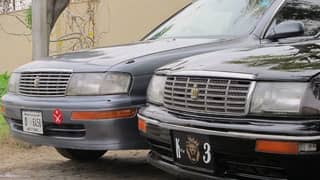 Toyota crown super saloon chasma colony mn available