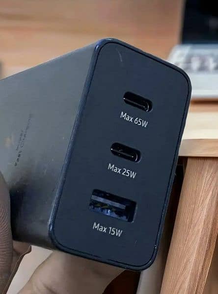 Samsung trio dual type C+USB 65w charger 5