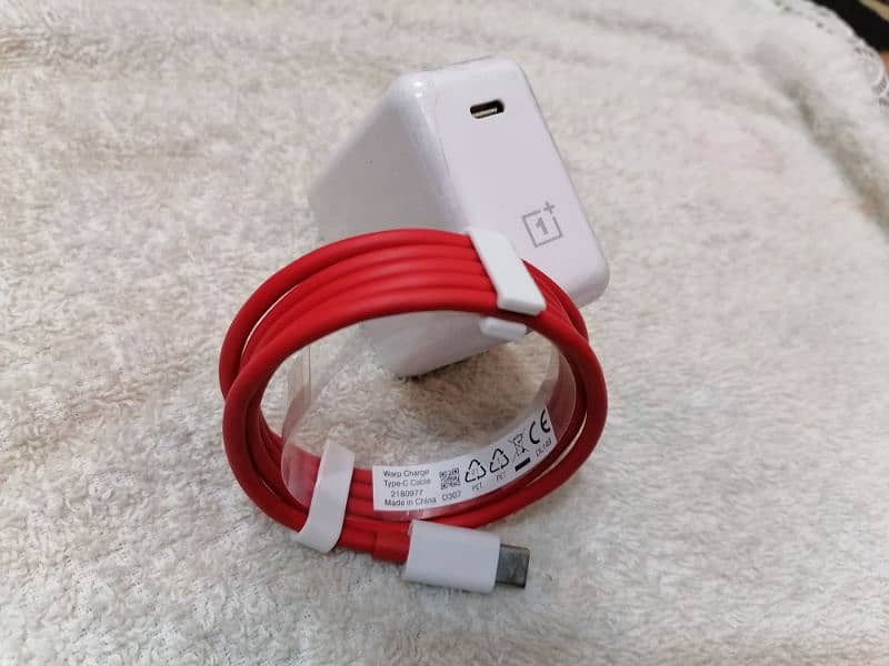 orignal box pulled 65w oneplus charger plus cable 3