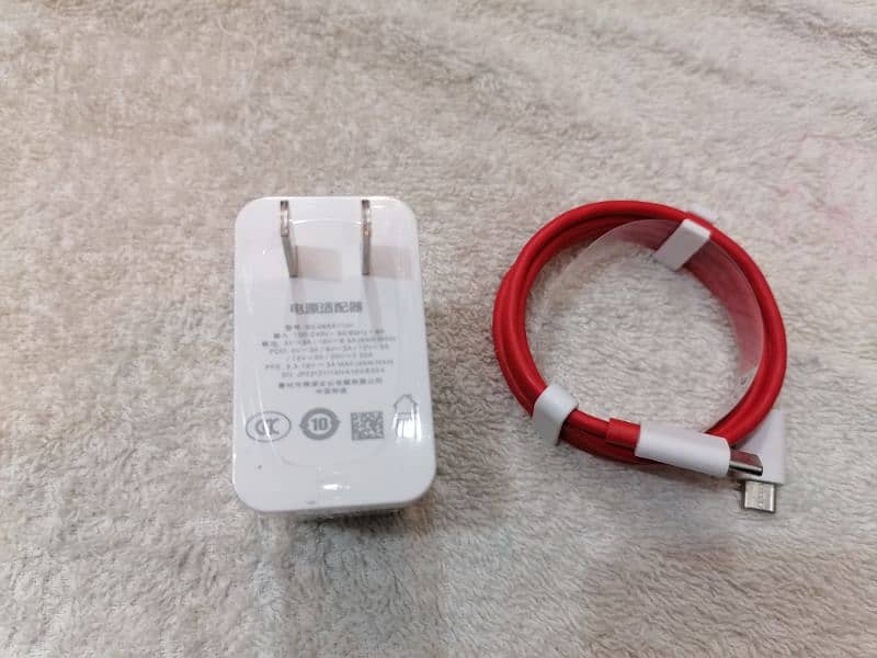 orignal box pulled 65w oneplus charger plus cable 6