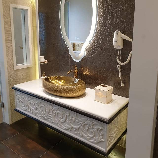 Corian Vanity 12