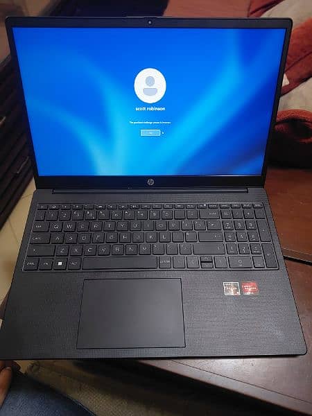 HP Laptop 15-fc0514sa 2