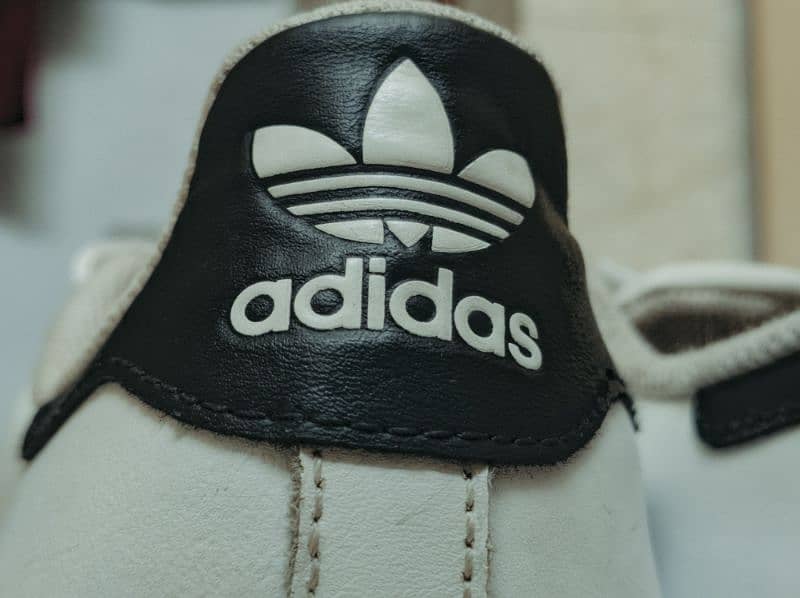 Exclusive Adidas Superstar Originals, same as NEW. 6