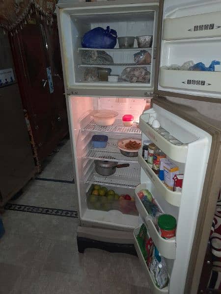 Dawlance Refrigerator for sale 3