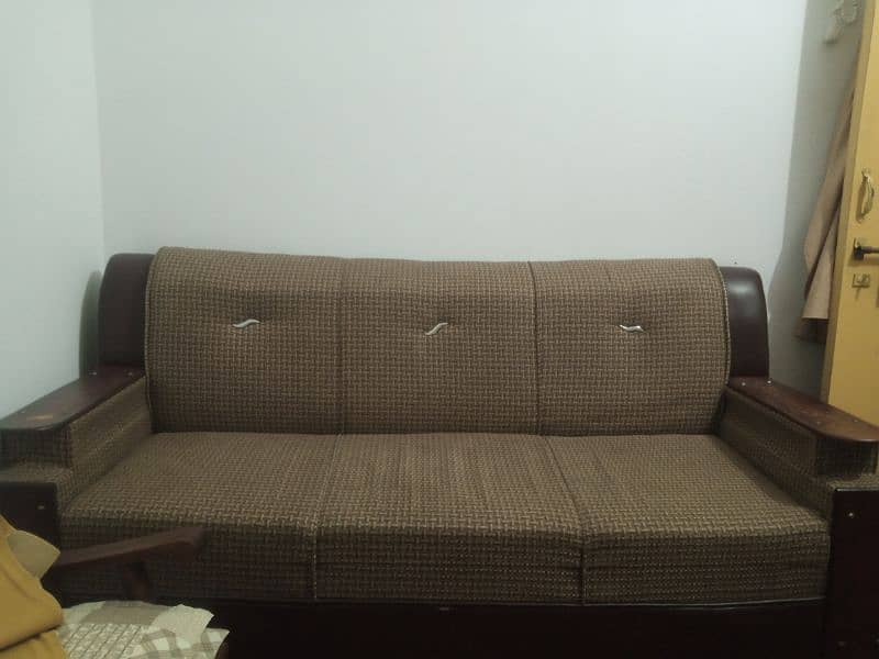 5 seater sofa good condition 0
