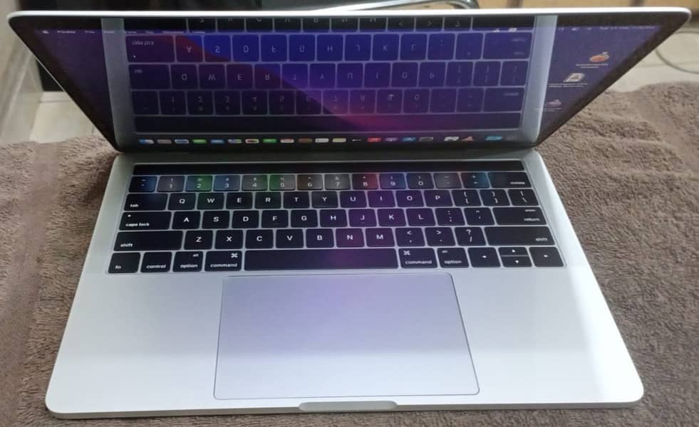 MacBook Pro 2016 Core i5 13 Inch Touch Bar 2