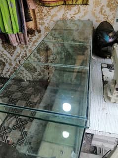 Glass counter in good condition