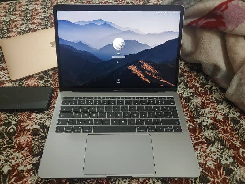 MacBook pro 2017 i5 128gb nvme A1708 1