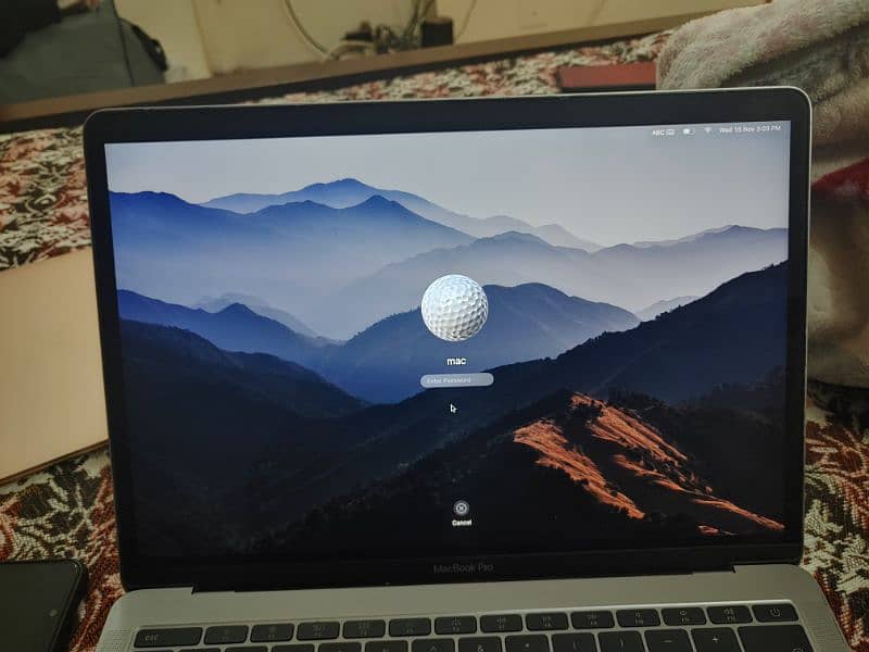 MacBook pro 2017 i5 128gb nvme A1708 3